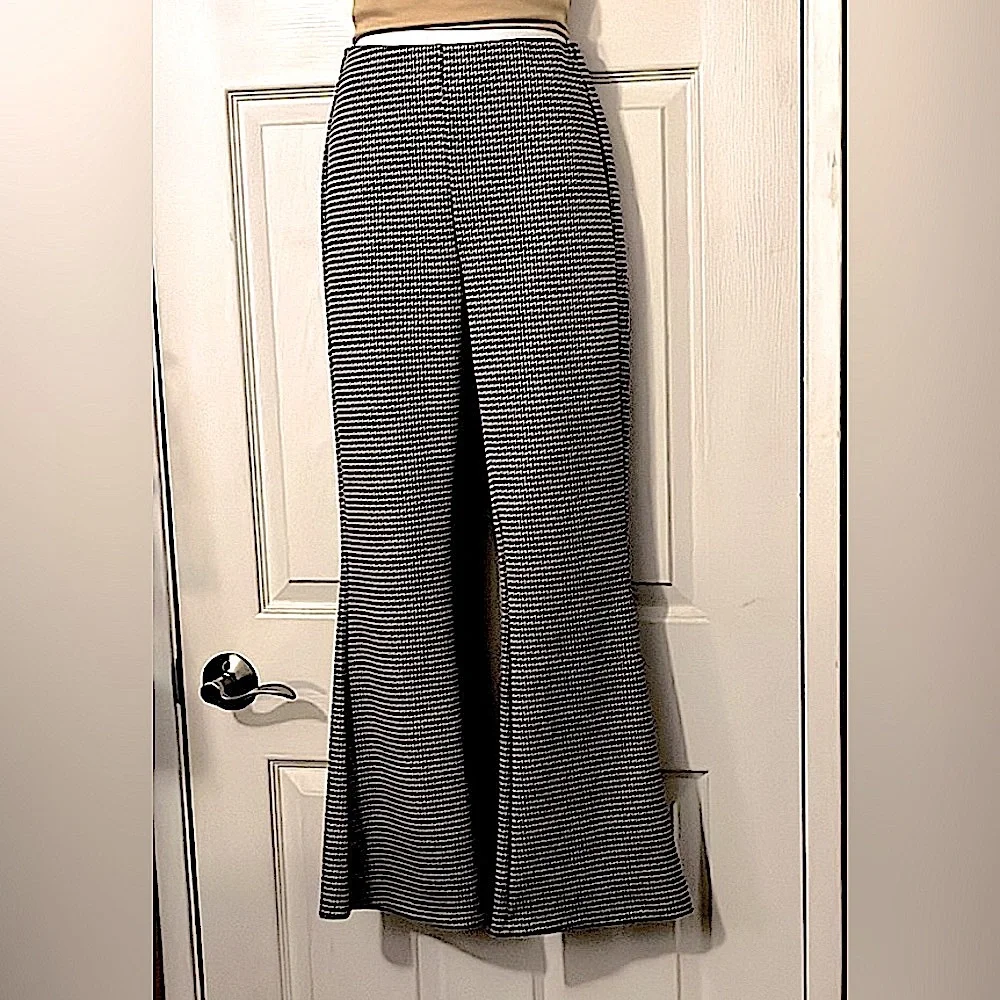 H&M comfortable pull